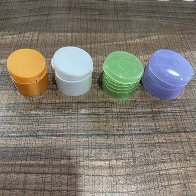 24mm 28mm 32mm πλαστικό κλείσιμο Flip Top Cap για προσαρμοσμένα χρωματικά πλαστικά μπουκάλια λοσιόν