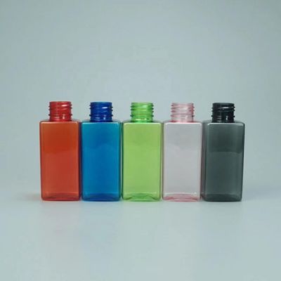 Εκτύπωση οθόνης 100 ml PET τετραγωνικό σχήμα φιάλη σπρέι με φορητό κροσέ